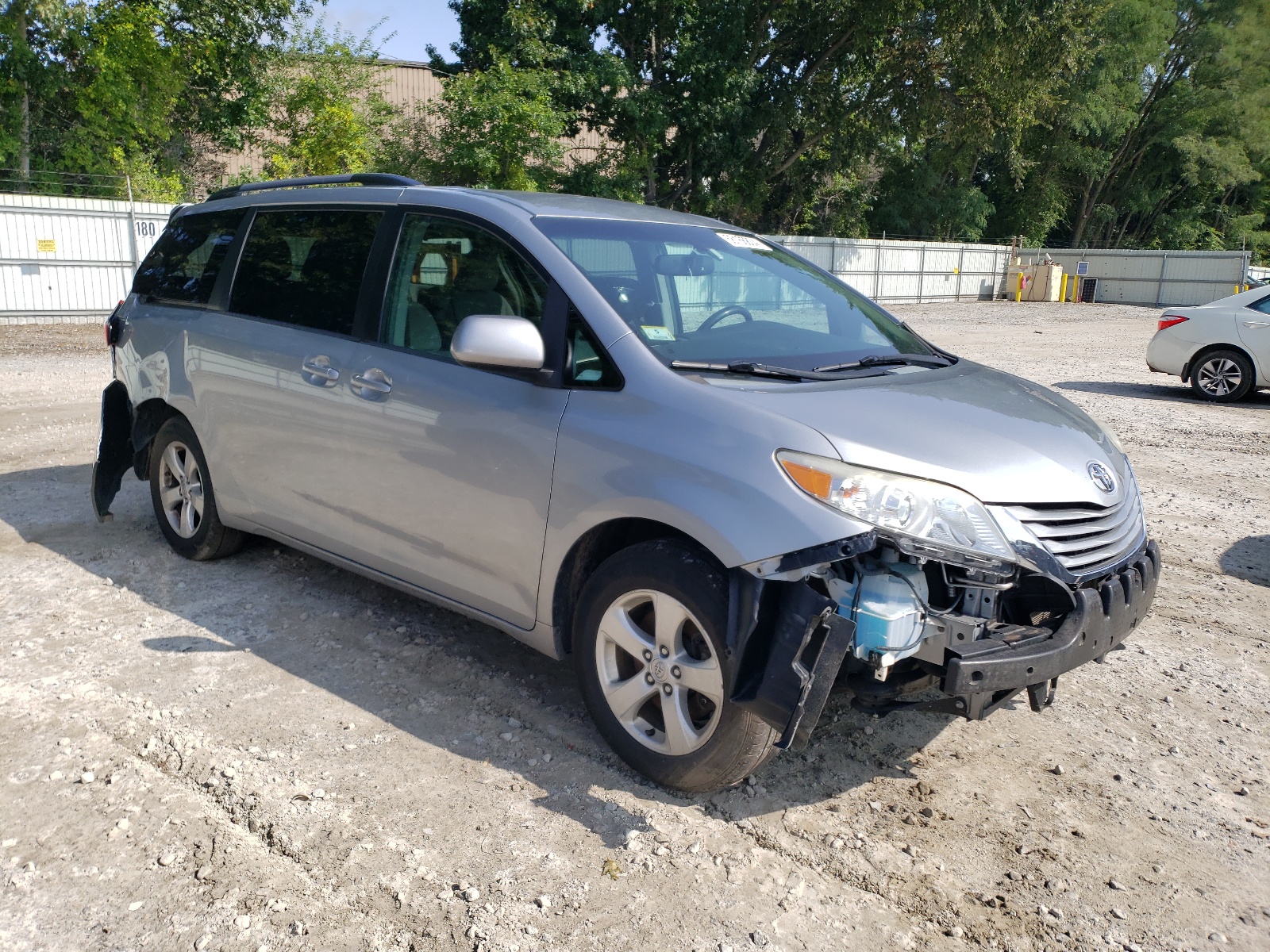 5TDKK3DCXFS608476 2015 Toyota Sienna Le