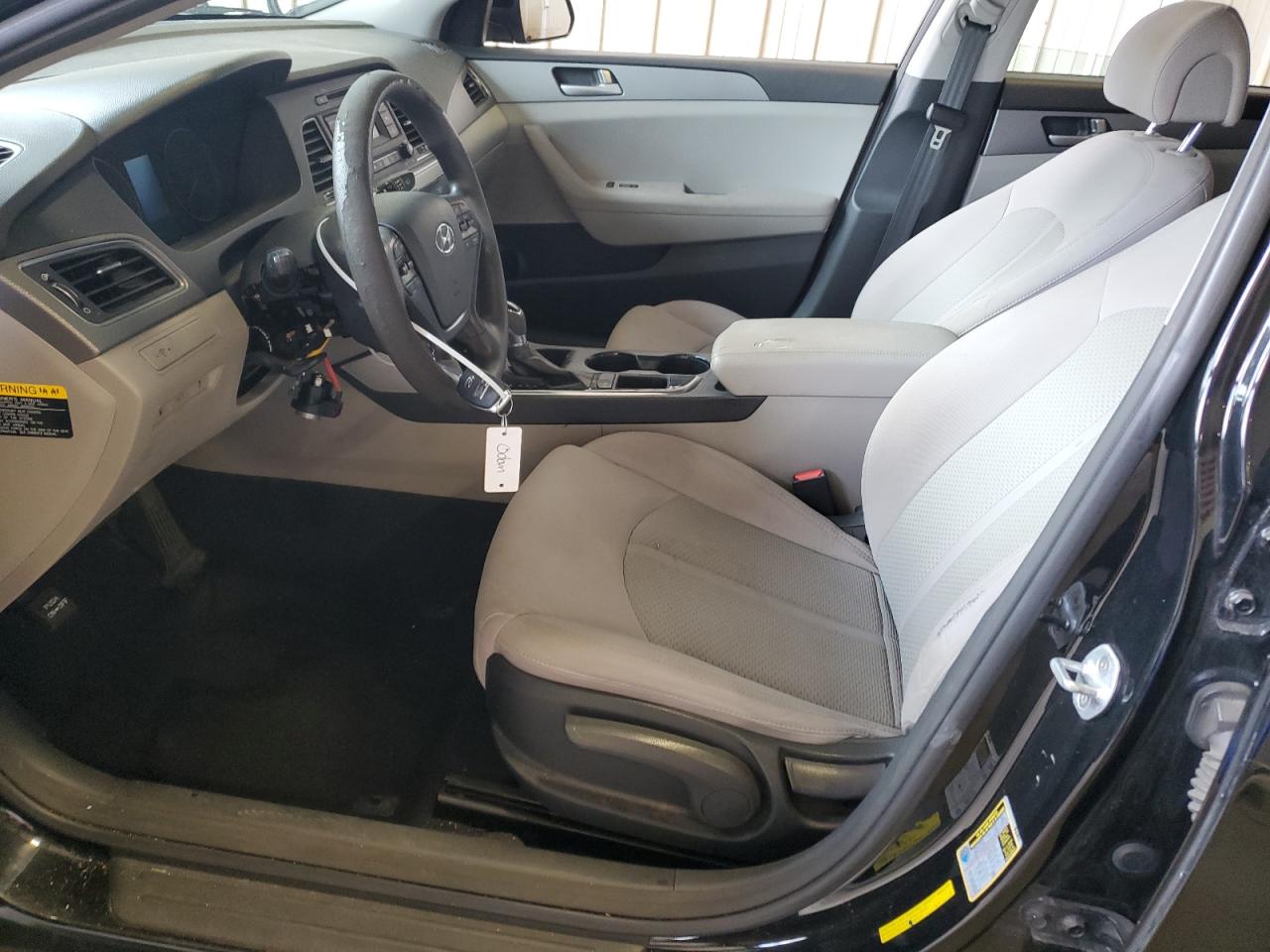 2015 Hyundai Sonata Se VIN: 5NPE24AFXFH153667 Lot: 70298695