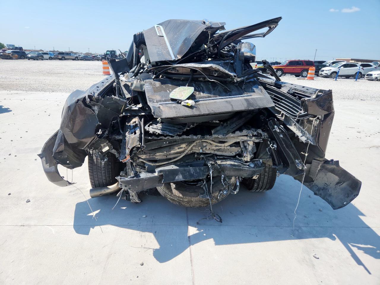 2022 Toyota Tundra Crewmax Platinum VIN: 5TFMA5AB1NX010143 Lot: 67824335