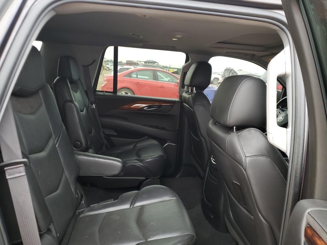 2015 Cadillac Escalade Luxury VIN: 1GYS4BKJ7FR174077 Lot: 68317665