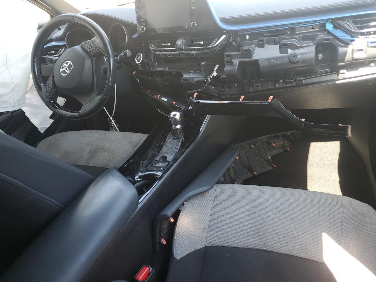 2019 Toyota C-Hr Xle VIN: NMTKHMBX4KR068657 Lot: 68999215