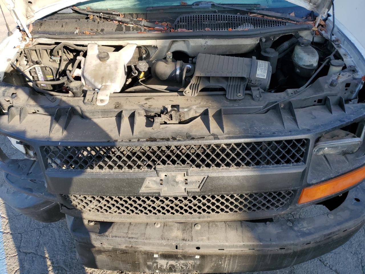 2004 Chevrolet Express G1500 VIN: 1GCEG15X541138226 Lot: 69067835