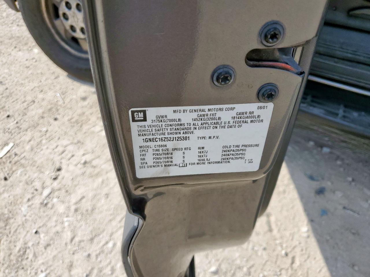 2002 Chevrolet Suburban C1500 VIN: 1GNEC16Z52J125301 Lot: 69219085