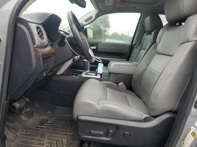  TOYOTA TUNDRA 2020 Серый