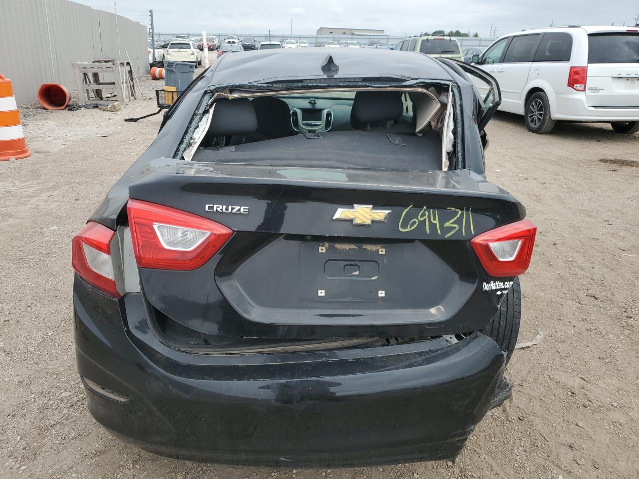 2017 Chevrolet Cruze Ls VIN: 1G1BC5SMXH7120252 Lot: 70664335