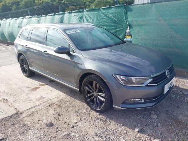 2016 VOLKSWAGEN PASSAT GT