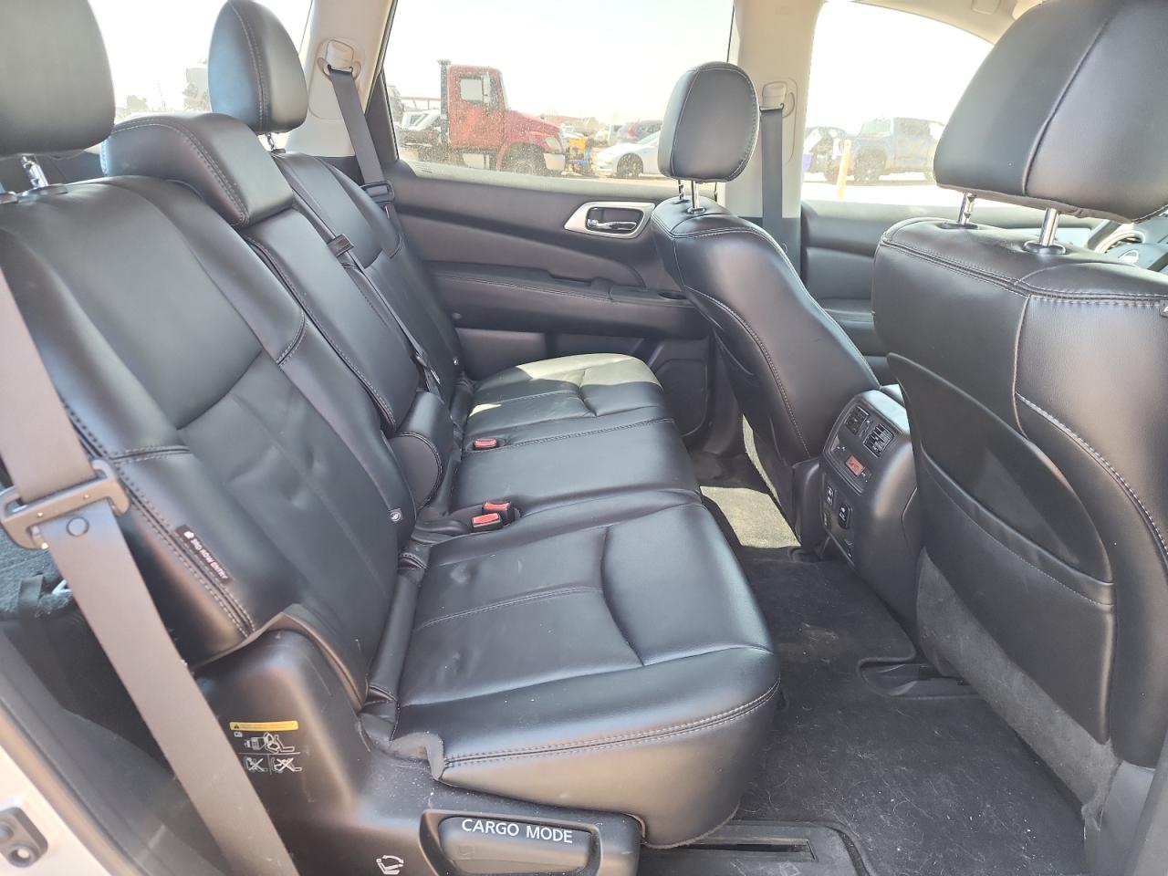 2018 Nissan Pathfinder S VIN: 5N1DR2MM4JC608163 Lot: 67954465