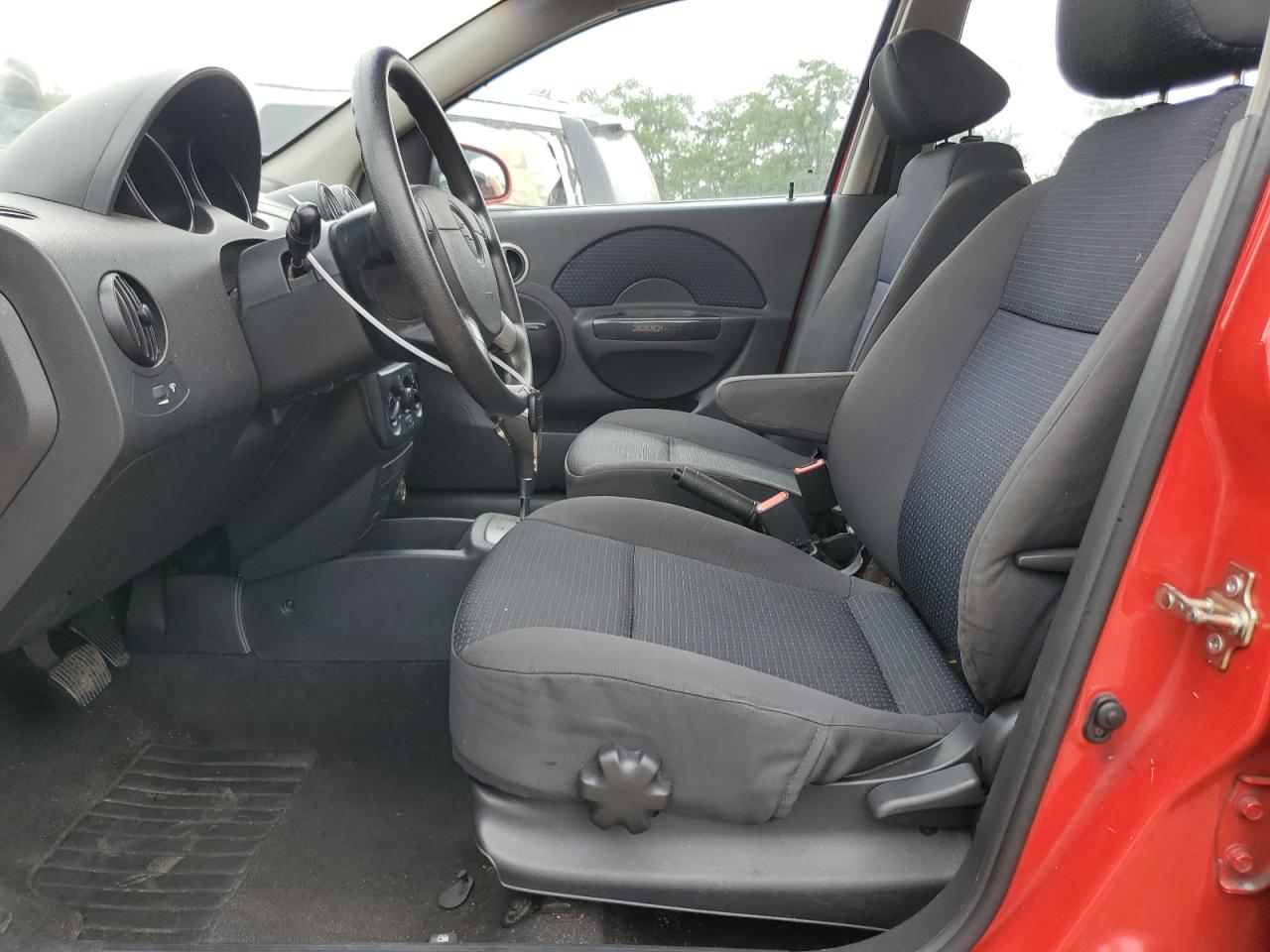 2007 Chevrolet Aveo Base VIN: KL1TD66617B733633 Lot: 69604845