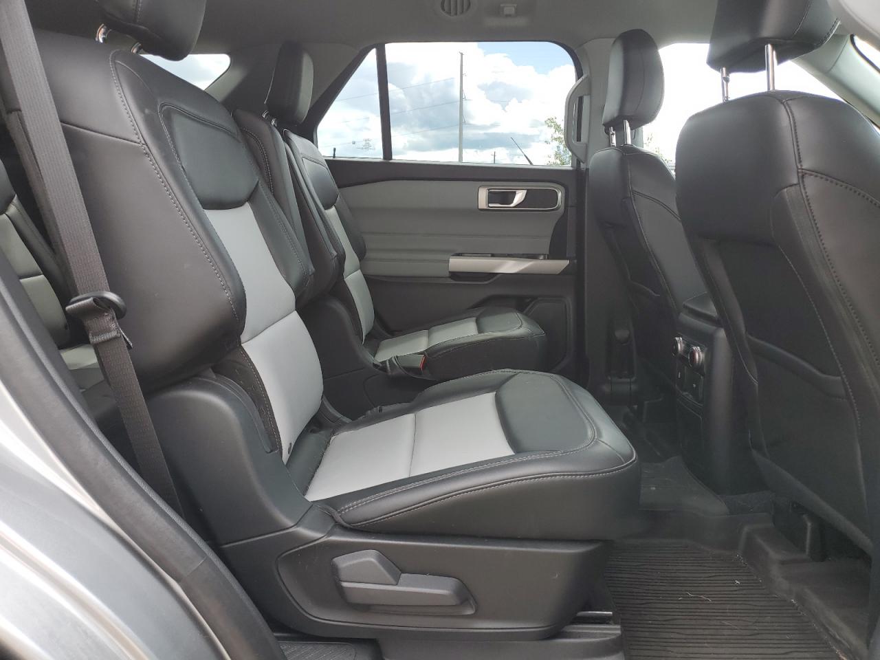 2024 Ford Explorer Xlt VIN: 1FMSK8DHXRGA00976 Lot: 70361495