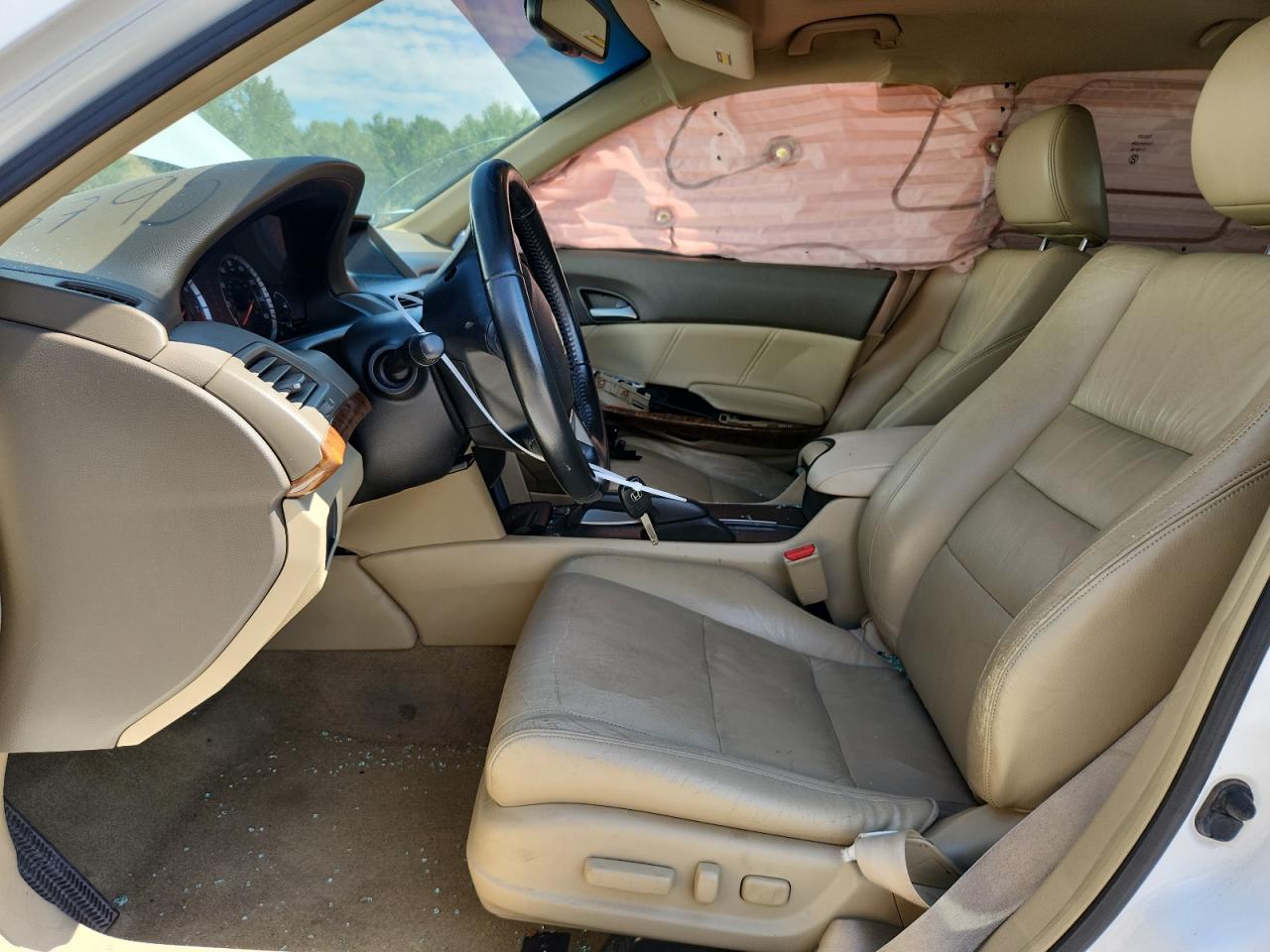 2008 Honda Accord Exl VIN: JHMCP26818C032319 Lot: 70415795