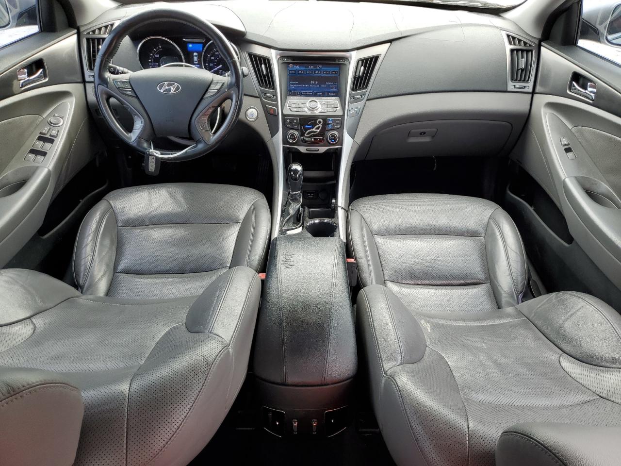 2013 Hyundai Sonata Hybrid VIN: KMHEC4A44DA090173 Lot: 70341075