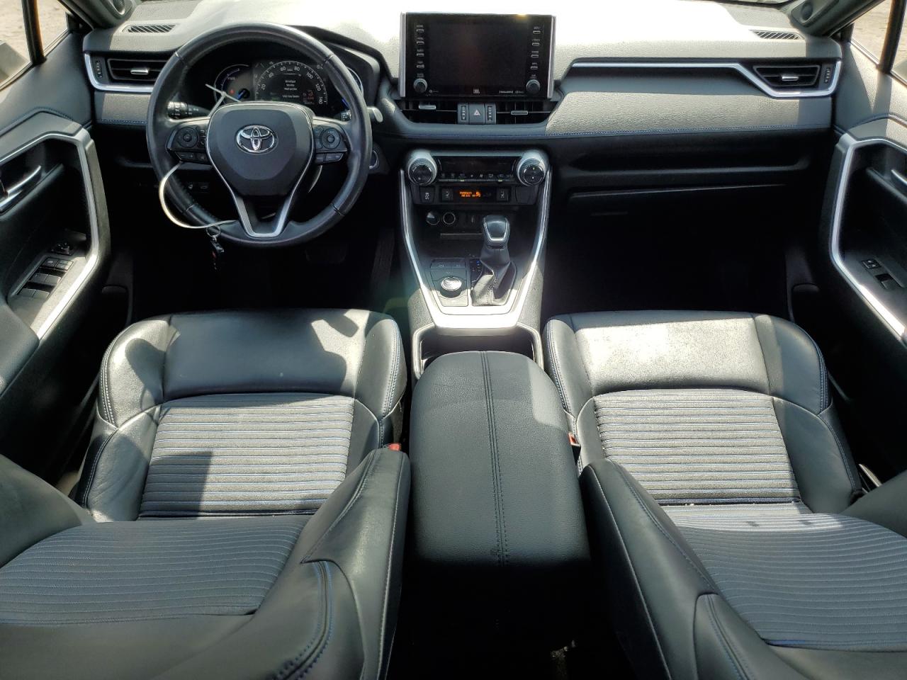2020 Toyota Rav4 Xse VIN: JTMEWRFV2LD535131 Lot: 67634055
