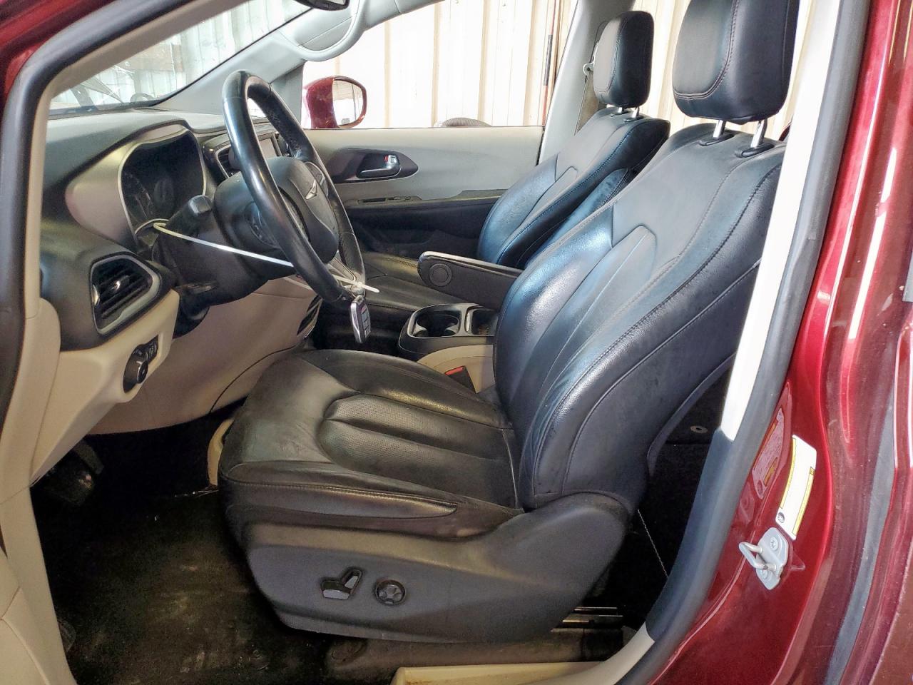 2020 Chrysler Pacifica Touring L VIN: 2C4RC1BG0LR280270 Lot: 68957435