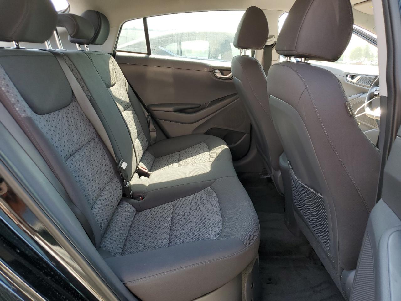 2017 Hyundai Ioniq Blue VIN: KMHC65LC6HU048083 Lot: 67686815