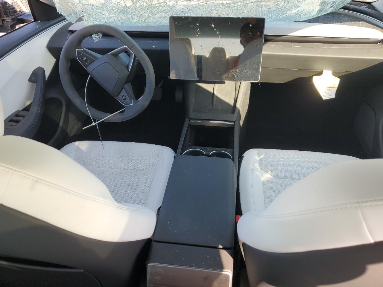 2025 Tesla Model 3 VIN: 5YJ3E1EA9SF051037 Lot: 69627685