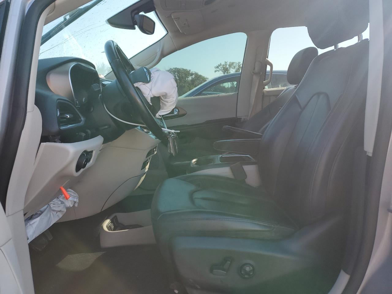 2018 Chrysler Pacifica Touring L Plus VIN: 2C4RC1EG8JR100638 Lot: 65184875