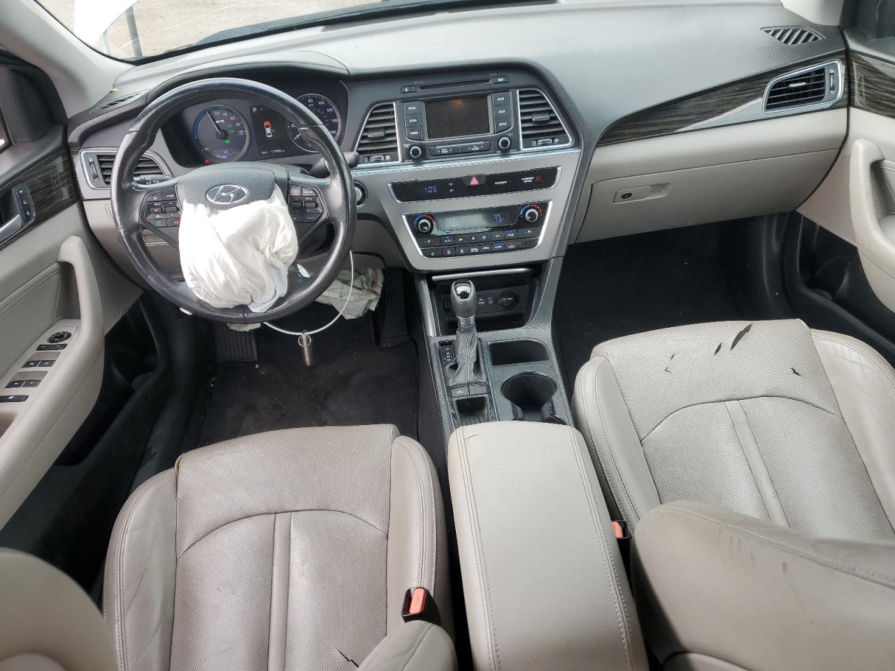 2016 Hyundai Sonata Hybrid VIN: KMHE34L12GA030397 Lot: 70166515