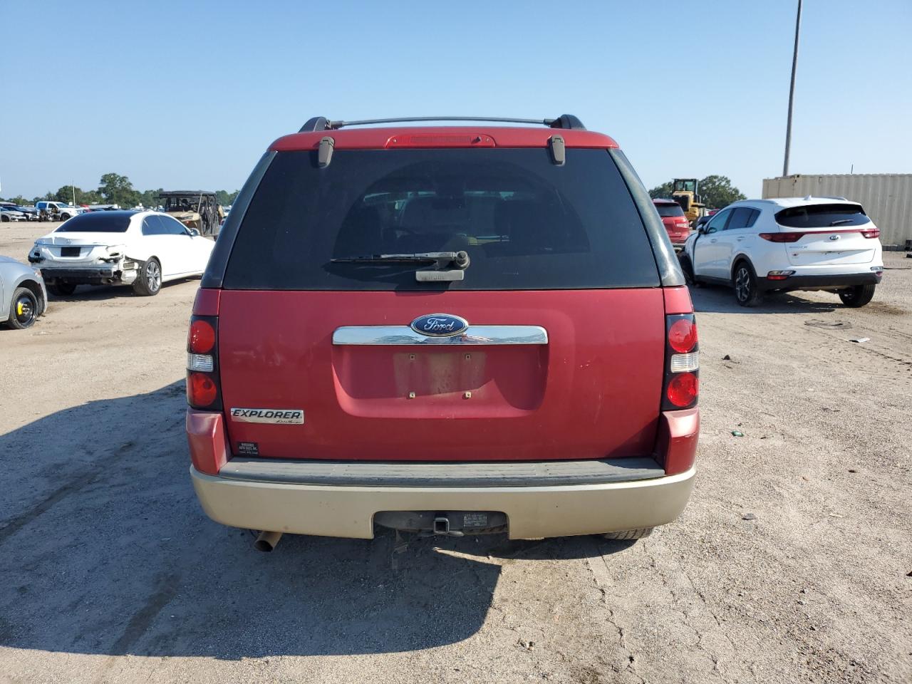 2008 Ford Explorer Eddie Bauer VIN: 1FMEU64E88UB00883 Lot: 94064675