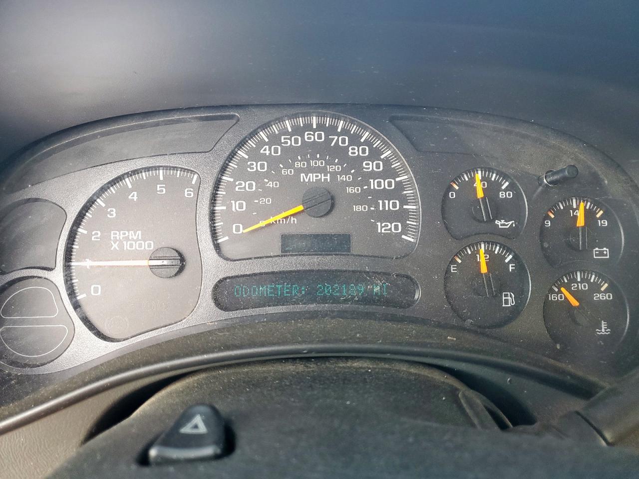 2005 Chevrolet Avalanche C1500 VIN: 3GNEC12Z95G268845 Lot: 70272375
