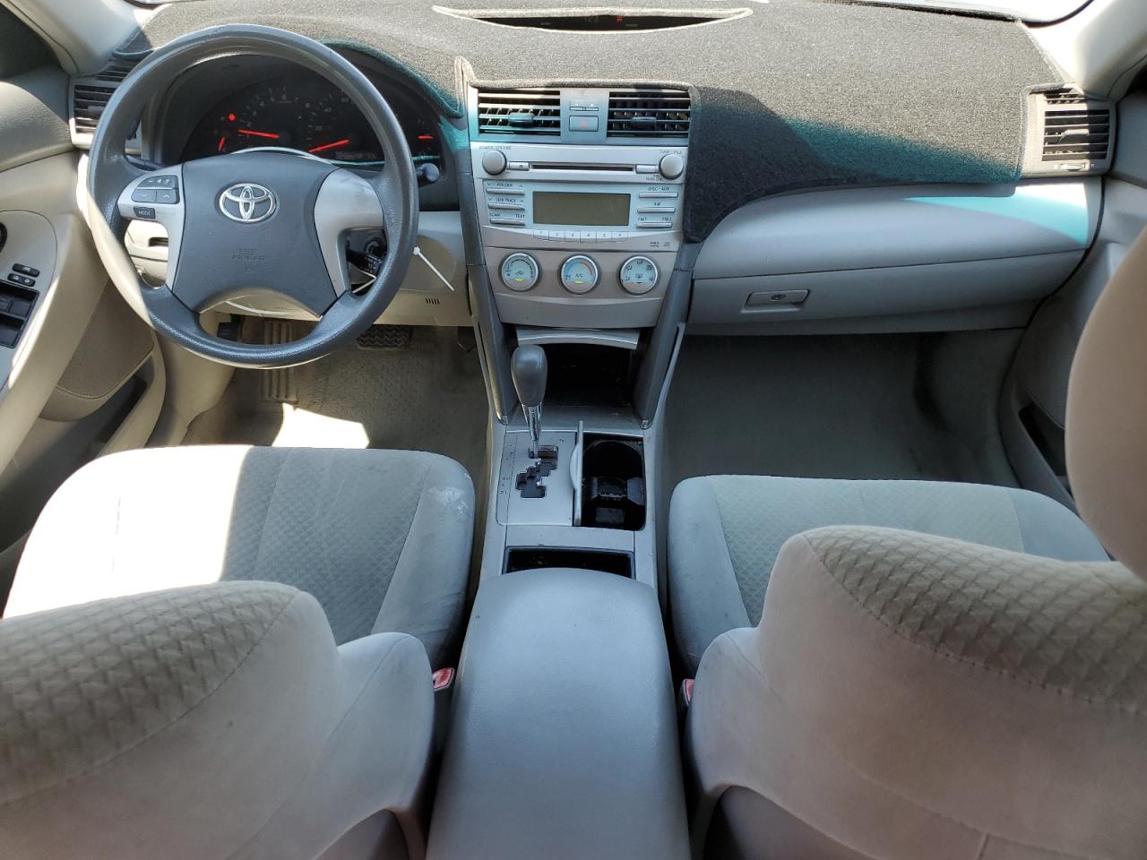 2009 Toyota Camry Base VIN: 4T4BE46K39R085658 Lot: 70747085