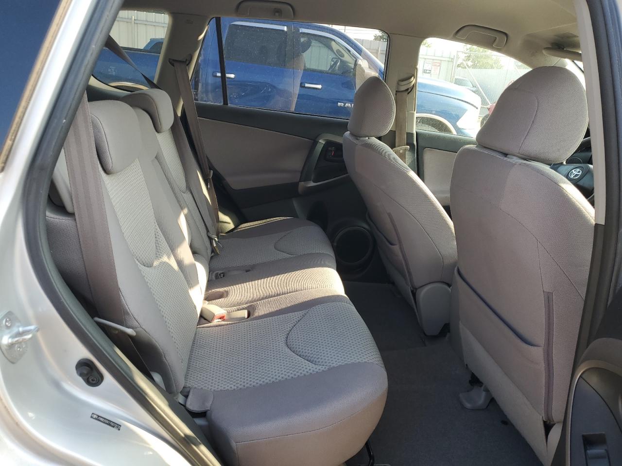 2007 Toyota Rav4 VIN: JTMBD33V175073770 Lot: 68973465