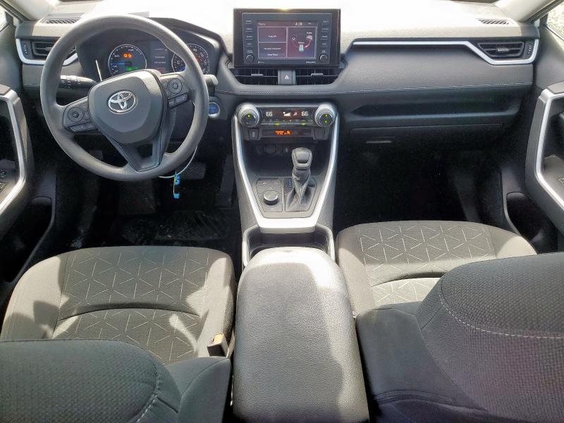 Паркетники TOYOTA RAV4 2021 Белы