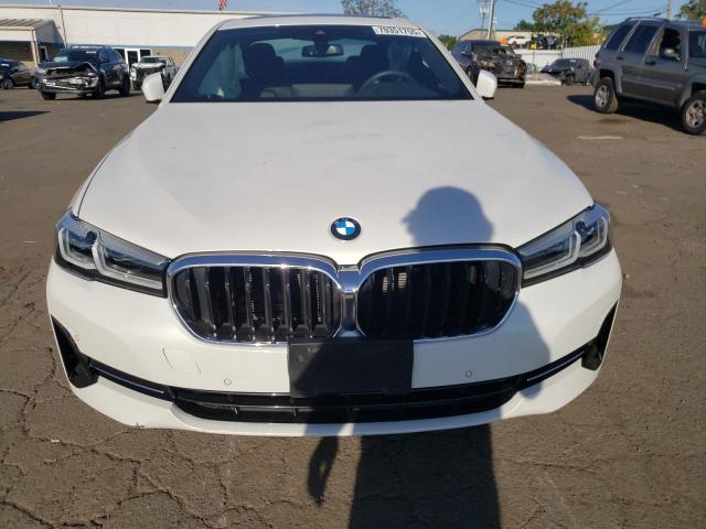  BMW 5 SERIES 2022 Белы