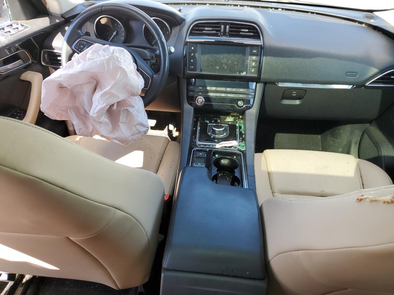 2018 Jaguar F-Pace Premium VIN: SADCJ2FX0JA258030 Lot: 69752515