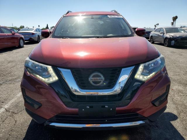  NISSAN ROGUE 2018 Czerwony
