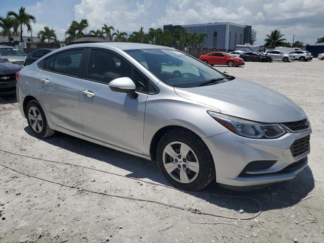  CHEVROLET CRUZE 2018 Srebrny
