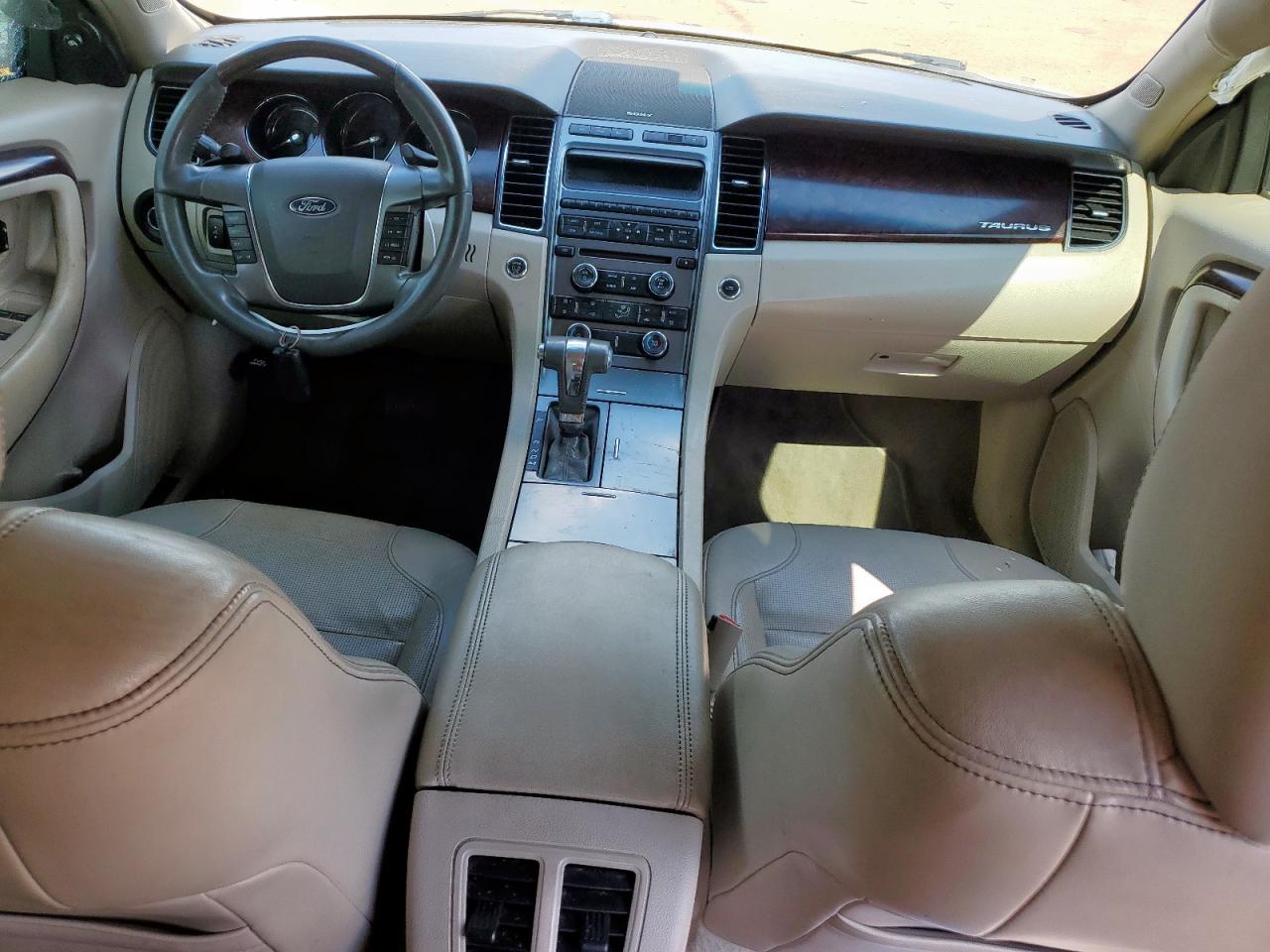 2010 Ford Taurus Limited VIN: 1FAHP2FW2AG160045 Lot: 68733185