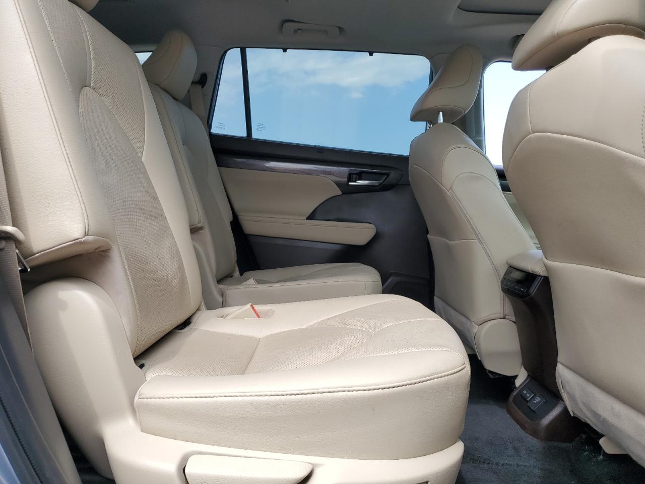 2022 Toyota Highlander Hybrid Limited VIN: 5TDYARAH8NS012619 Lot: 68895425