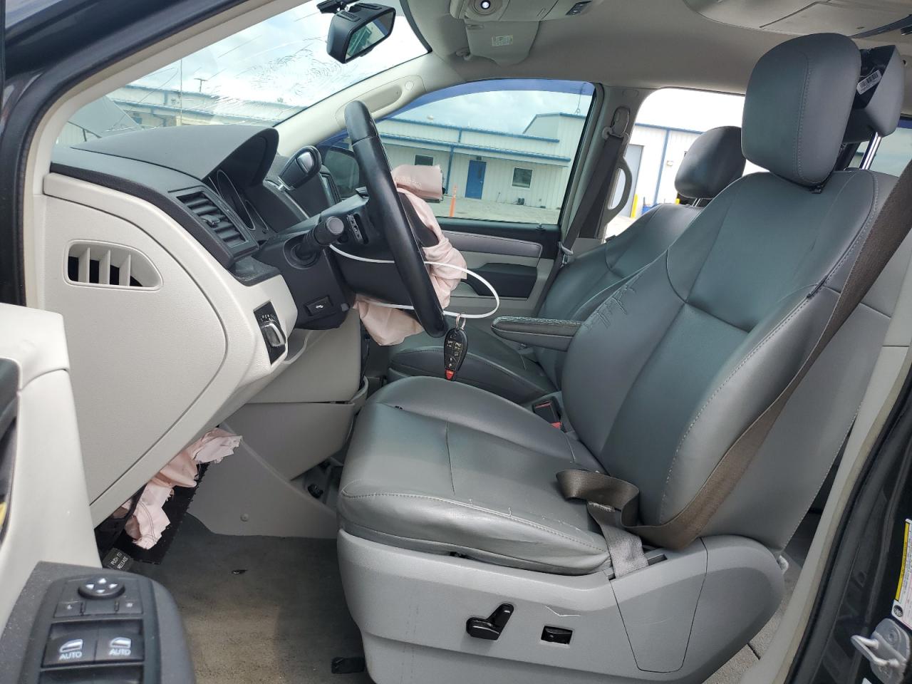 2012 Volkswagen Routan Se VIN: 2C4RVABG0CR127592 Lot: 69767555