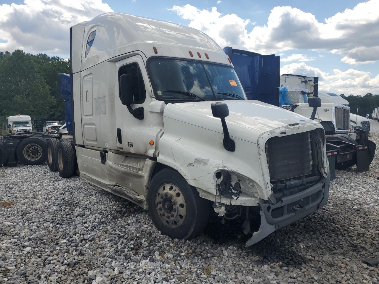 FREIGHTLINER CASCADIA 2018. Lot# 69065425. VIN 3AKJGLDR9JSHR0764. Photo 1
