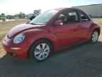 2010 VOLKSWAGEN NEW BEETLE    à vendre chez Copart AB - CALGARY