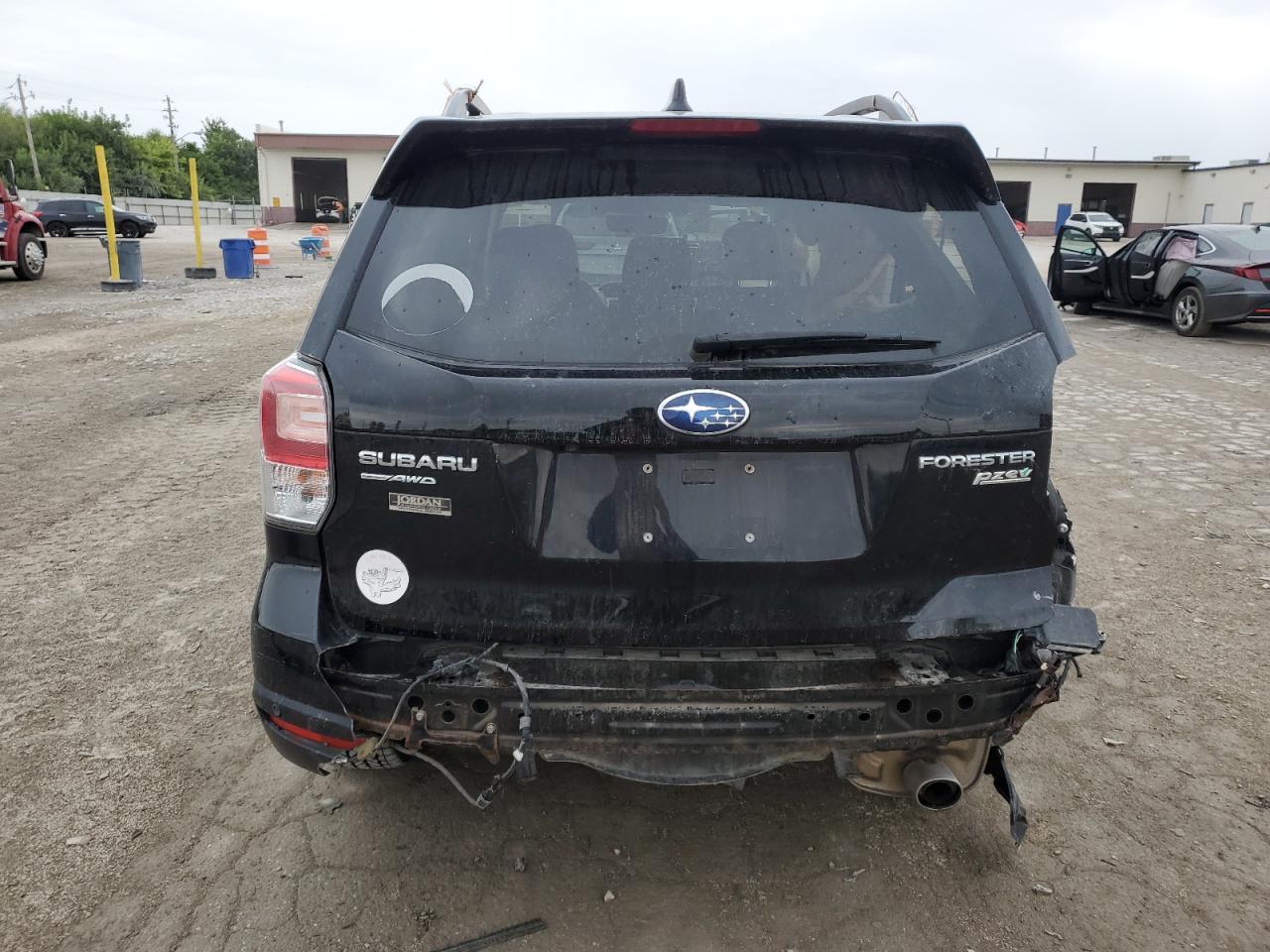 2017 Subaru Forester 2.5I Limited VIN: JF2SJARC0HH486770 Lot: 70579245