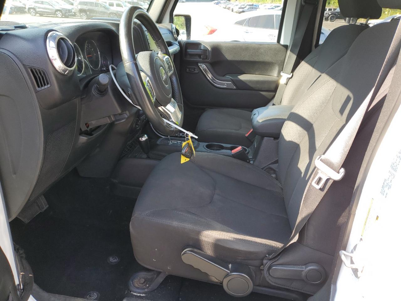 2015 Jeep Wrangler Unlimited Sport VIN: 1C4HJWDG4FL619900 Lot: 68387575