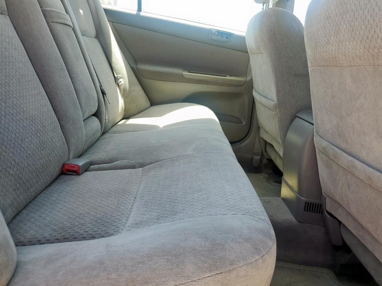 2003 Toyota Camry Le VIN: 4T1BE30K63U152225 Lot: 70928825