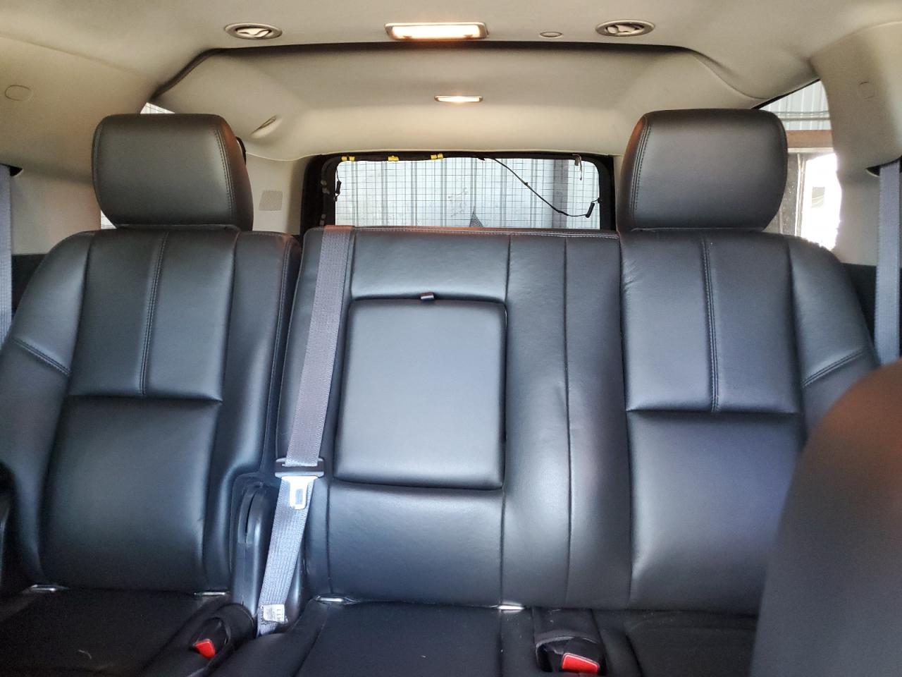 2011 Chevrolet Suburban K1500 Lt VIN: 1GNSKJE32BR293336 Lot: 67741415