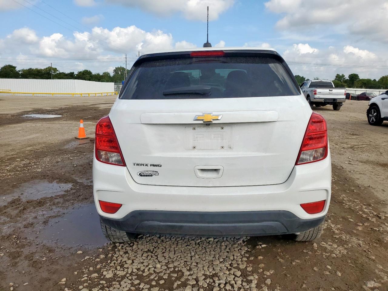 2022 Chevrolet Trax Ls VIN: KL7CJNSM9NB538552 Lot: 70945105
