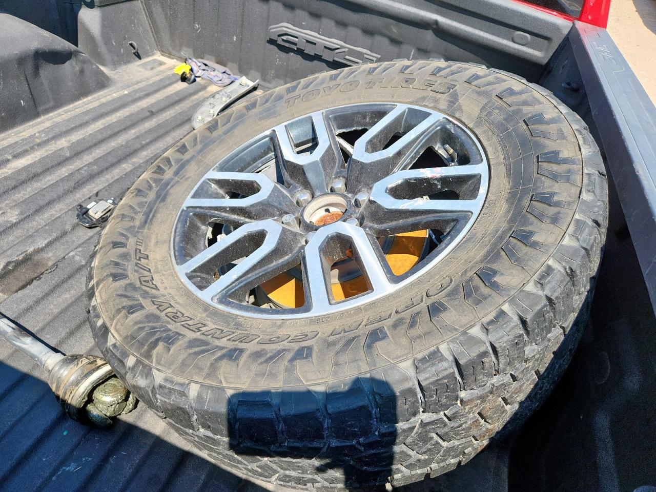 2021 GMC Sierra K1500 At4 VIN: 3GTU9EET7MG235410 Lot: 70084155