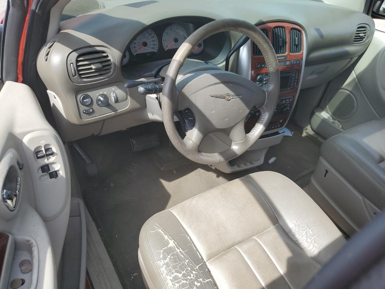 2006 Chrysler Town & Country Touring VIN: 2A4GP54L16R702381 Lot: 70942645