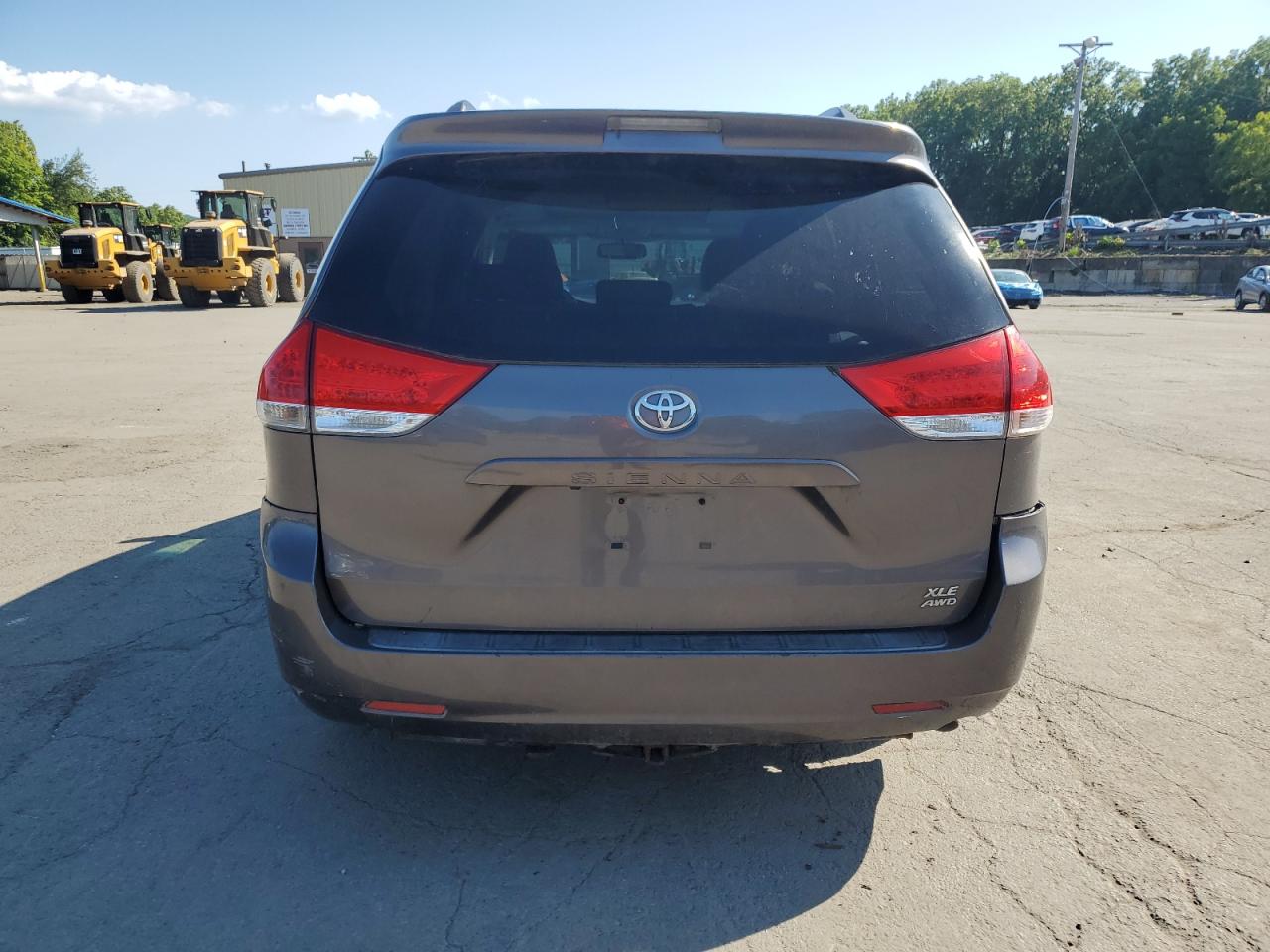 2011 Toyota Sienna Xle VIN: 5TDDK3DC6BS015250 Lot: 68763765