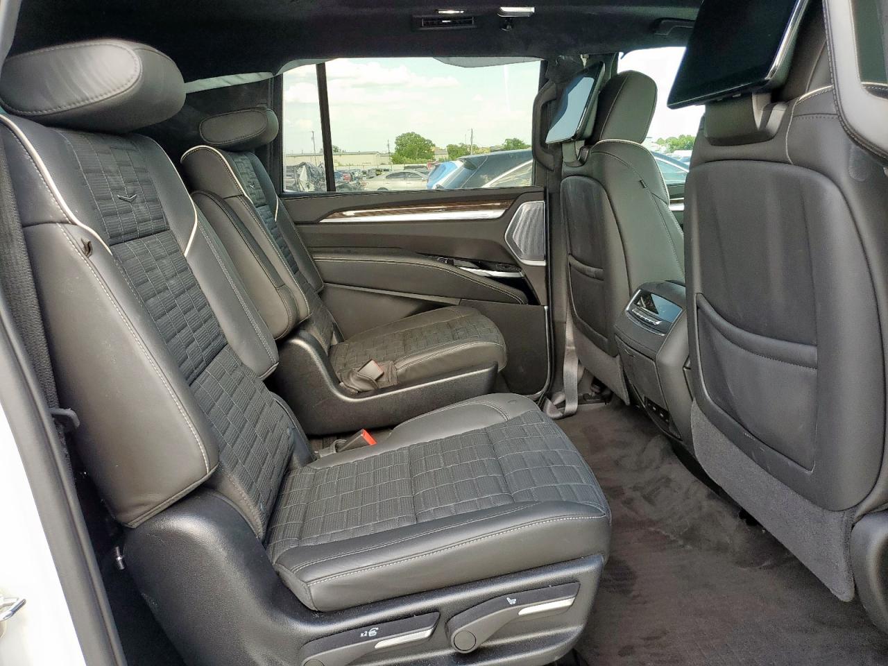 2025 Cadillac Escalade Esv Sport Platinum VIN: 1GYS9RRL4SR293149 Lot: 69580495