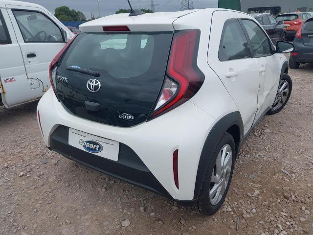 2025 TOYOTA AYGO X PUR