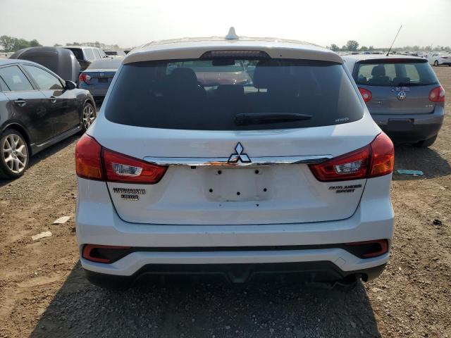  MITSUBISHI OUTLANDER 2018 Белы