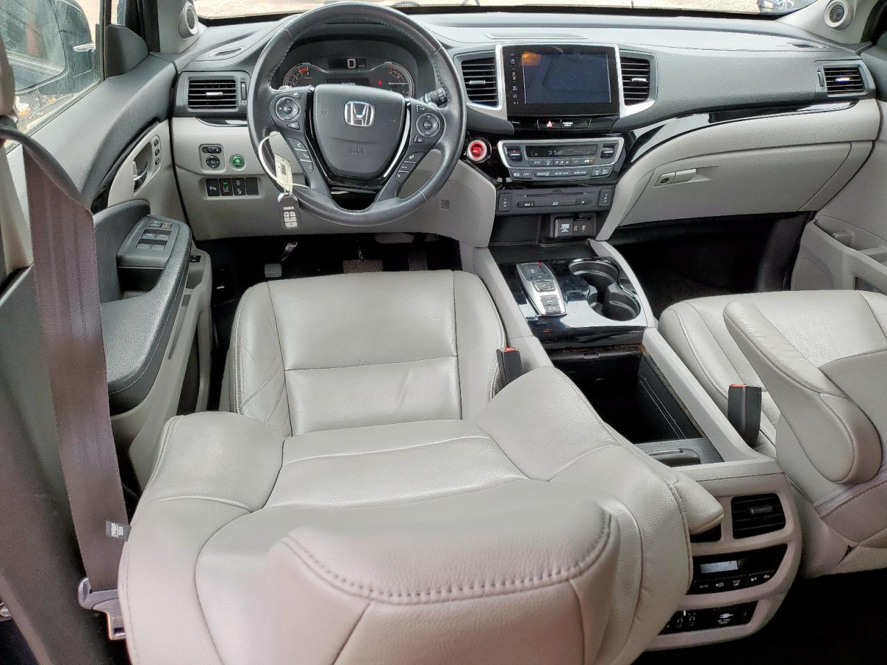 2017 Honda Pilot Touring VIN: 5FNYF6H97HB085648 Lot: 70118125