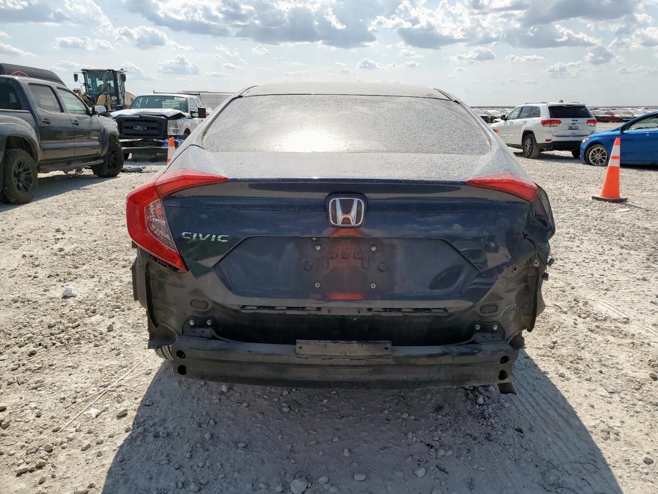 2019 Honda Civic Lx VIN: 19XFC2F62KE050157 Lot: 69324885