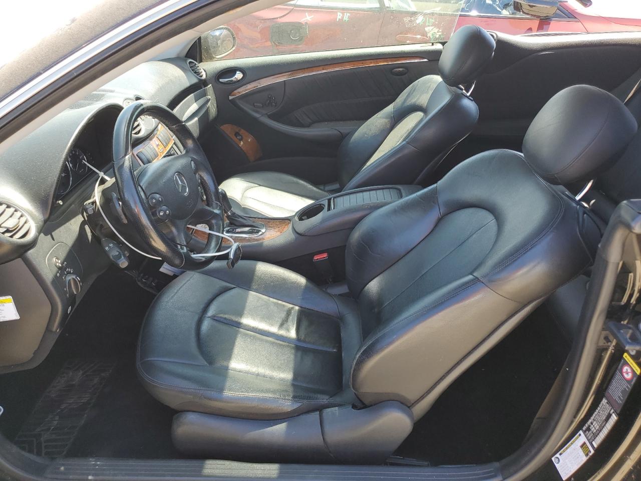 2007 Mercedes-Benz Clk 550 VIN: WDBTJ72HX7F209841 Lot: 86660945