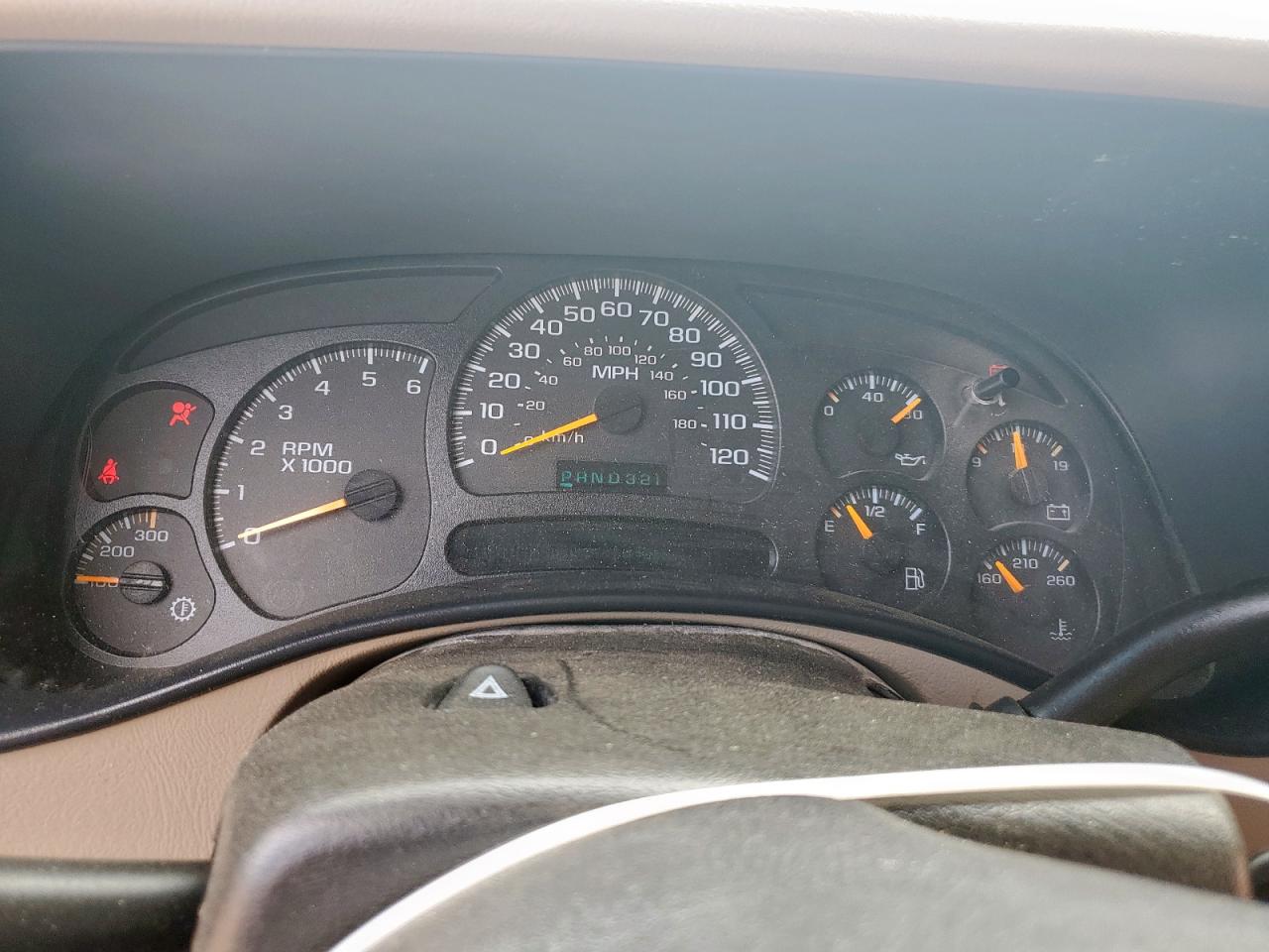 2004 Chevrolet Suburban C1500 VIN: 3GNEC16Z54G338771 Lot: 70651405